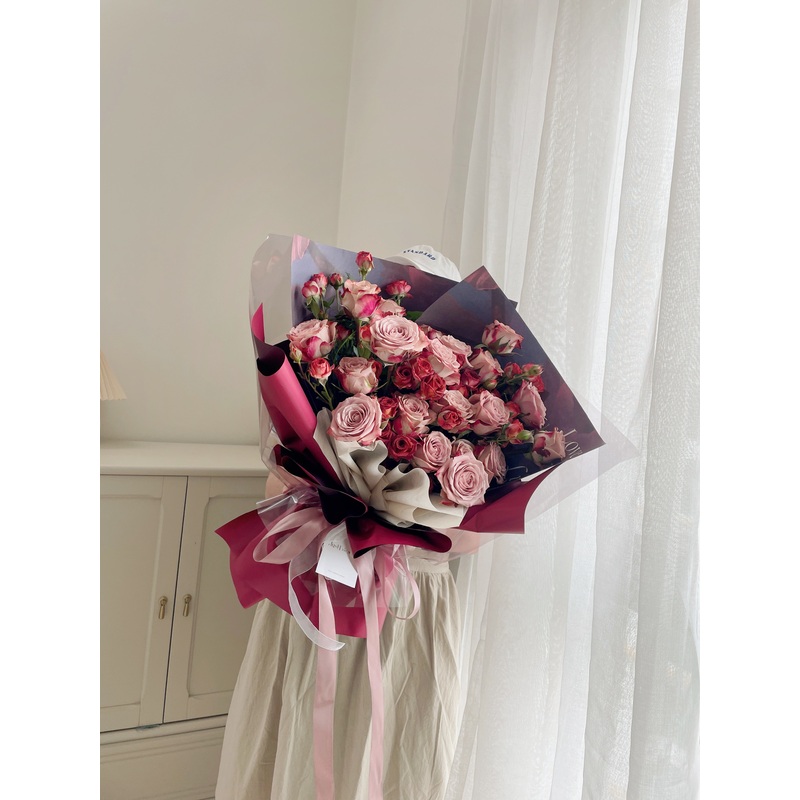 Vintage Cappuccino with Rose Spray Bouquet (Klang Valley Delivery)