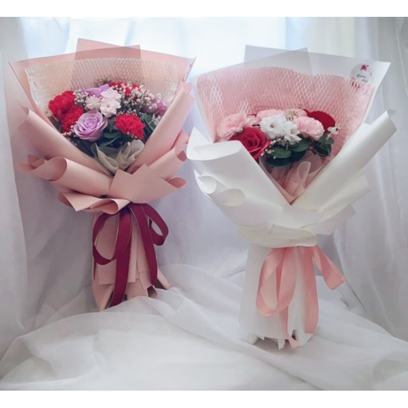 Rose & Carnation Soap Bouquet  (Klang Valley Delivery Only)