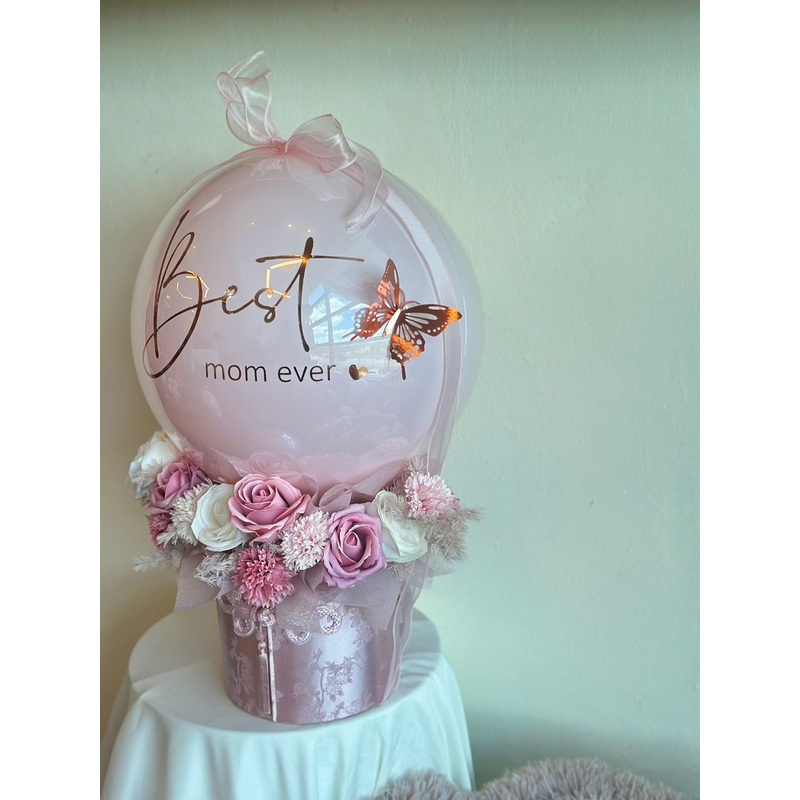 Mothers Day Special 18 inches Balloon Pop with Florals (Kuching Delivery Only)